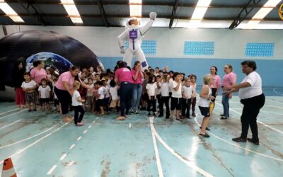 ESCOLAS PALMITENSES VISITAM PLANETÁRIO INSTALADO EM ESCOLA MUNICIPAL