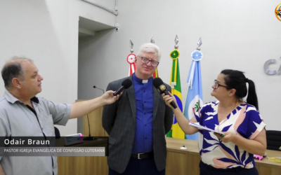 CÂMARA DE VEREADORES DE PALMITOS REALIZA HOMENAGENS EM SESSÃO SOLENE