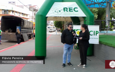 PALMITOS REALIZA COLETA DE ELETRÔNICOS E CONSCIENTIZA POPULAÇÃO SOBRE DESCARTE CORRETO