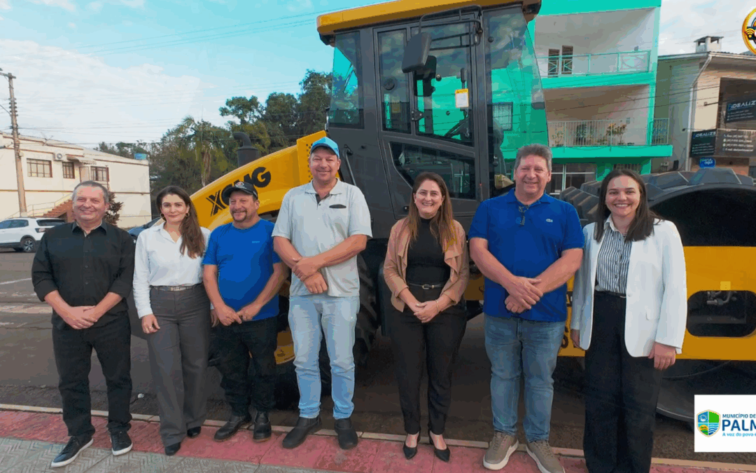 PREFEITURA DE PALMITOS INVESTE EM INFRAESTRUTURA COM AQUISIÇÃO DE NOVO ROLO COMPACTADOR.