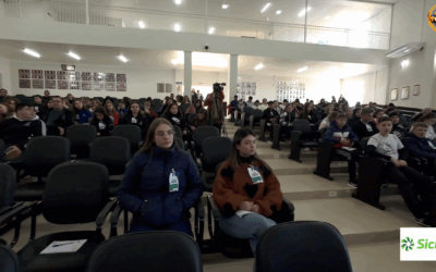 JUVENTUDE DA REGIÃO PARTICIPA DE OFICINAS E RECEBE INCENTIVO DA PREFEITA DE PALMITOS PARA ENGAJAMENTO POLÍTICO