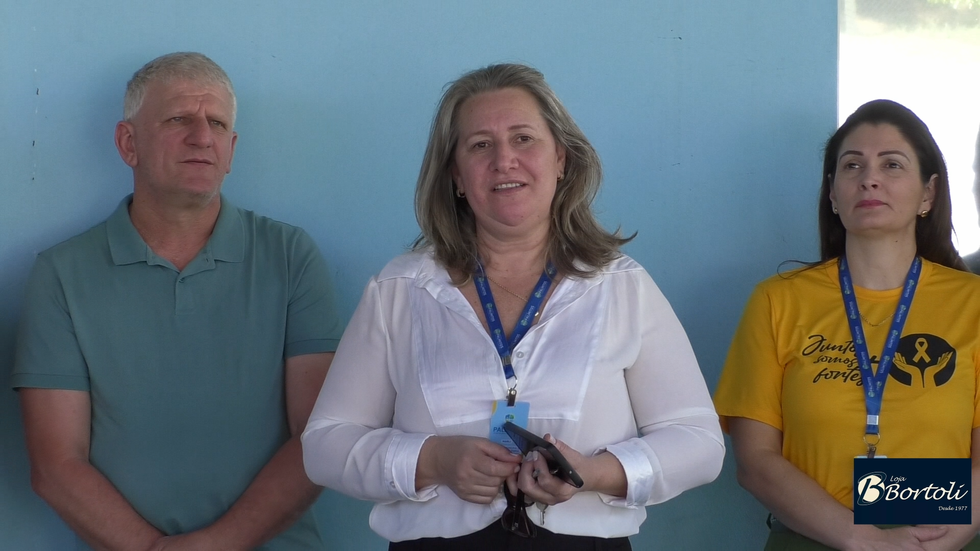 8 – Secretária da Educação, Cultura e Esporte Marli Camargo fala sobre a entrega de ônibus