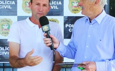 UNIÃO PELA SEGURANÇA: VICE-PREFEITO DE CAIBI PRESTIGIA ENTREGA DE VIATURA EM PALMITOS