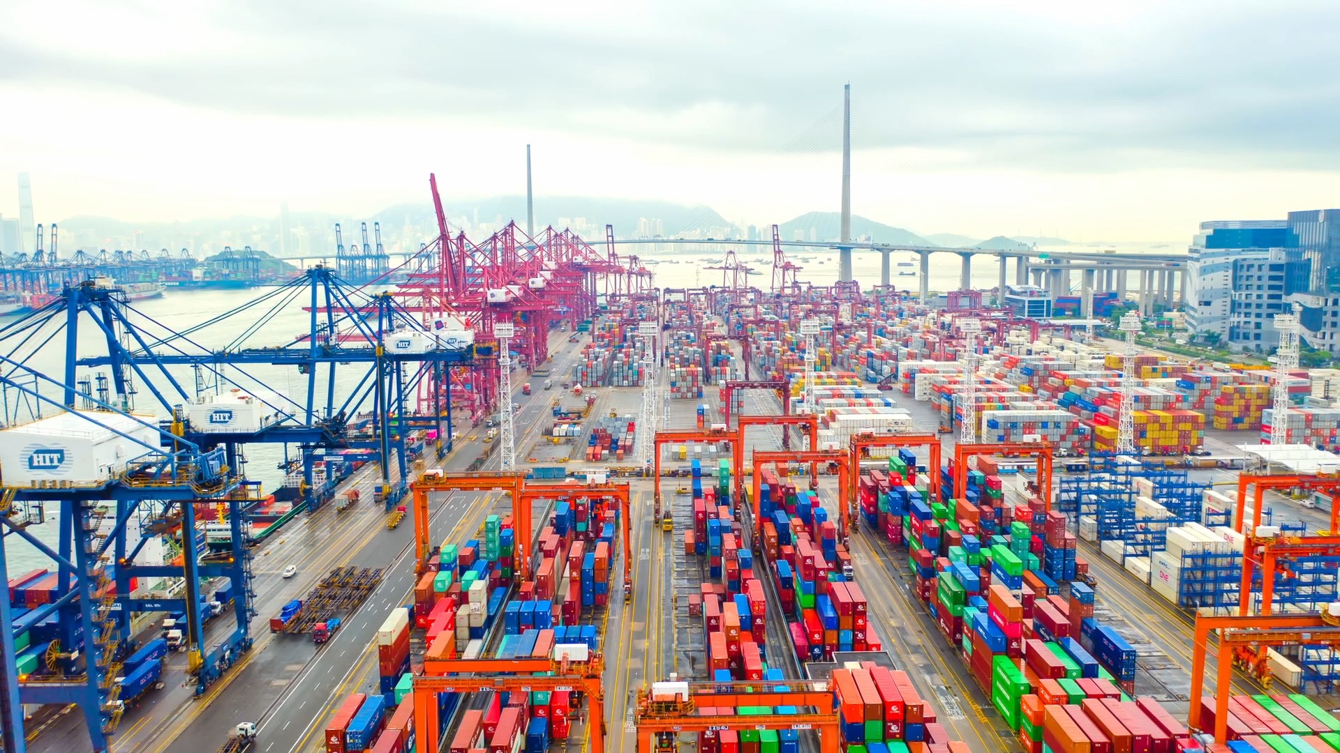 6 – MOMENTO AGRO Exportações do agronegócio atingem recorde de 15,5 bilhões de dólares em outubro