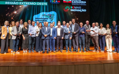 Governador apresenta balanço de um ano do SC Mais Inovação e reconhece mais de 200 municípios inovadores